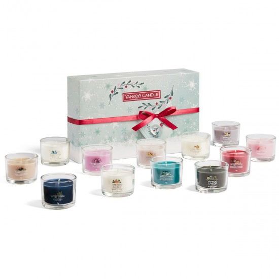 Yankee Candle Snow Globe Wonderland 12 Filled Votives Gift Set